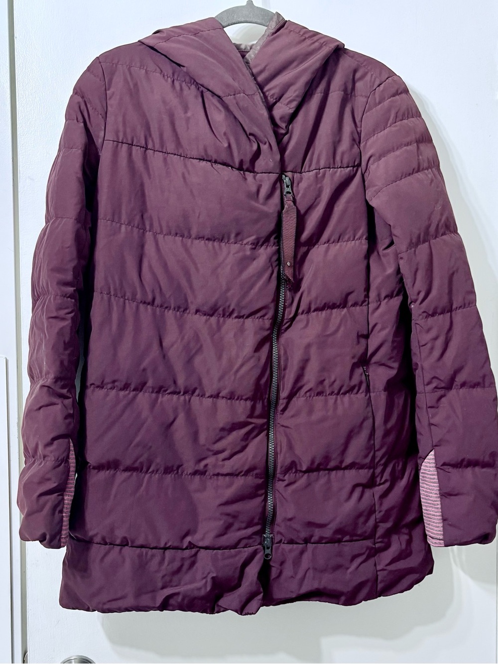 lululemon athletica Quilted Hooded Puffer Jacket in Plum